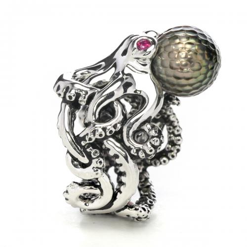 Galatea Octopus Ring with Hands carved Tahitian Pearl